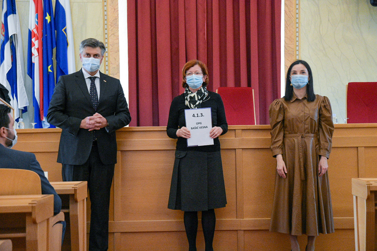 Slika /slike/Priopcenja/PVRH Osijek1.png